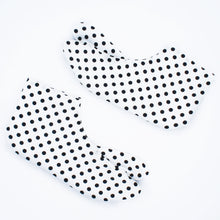 画像をギャラリービューアに読み込む, 足袋 / ドット(白×黒)