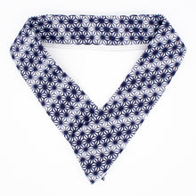 画像をギャラリービューアに読み込む, つけ替え衿 / 麻の葉(ネイビー)